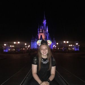 Meet your Posher, Madison